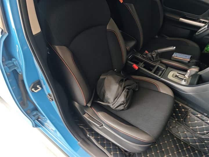 Subaru XV 2016 2.0i — фото 25