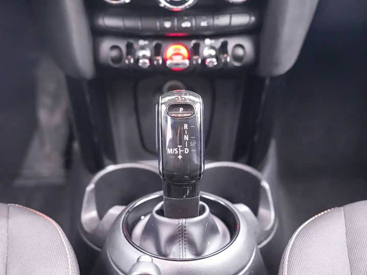 MINI Hatch — фото 16