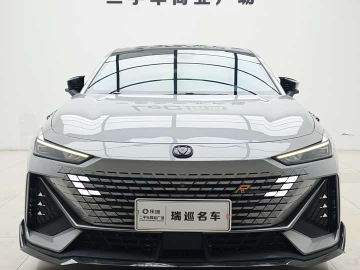Changan UNI-V 2022 1.5 T — фото 2