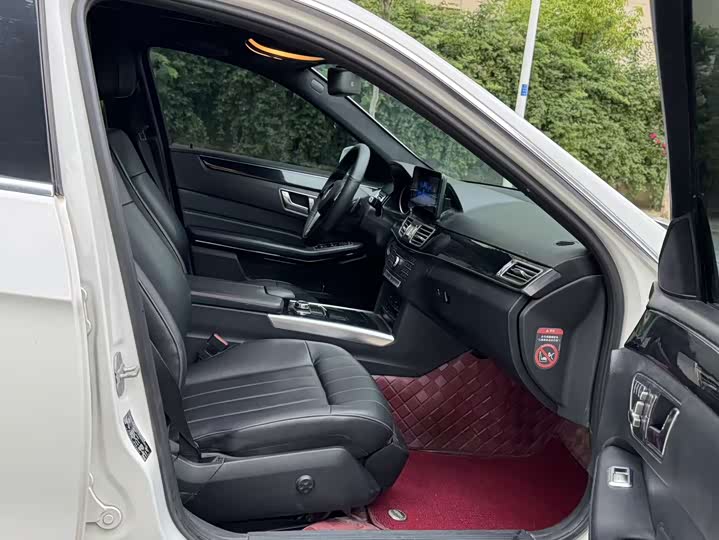 Mercedes-Benz E-Class 2015 E 260 L Sport — фото 11