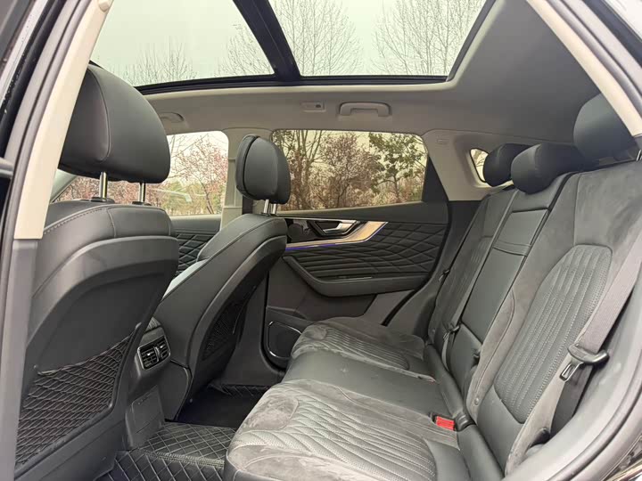 Hongqi HS5 2023 2.0 T 4 WD Pro — фото 5