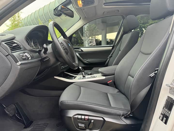 BMW X3 2016 s Drive 20i — фото 6
