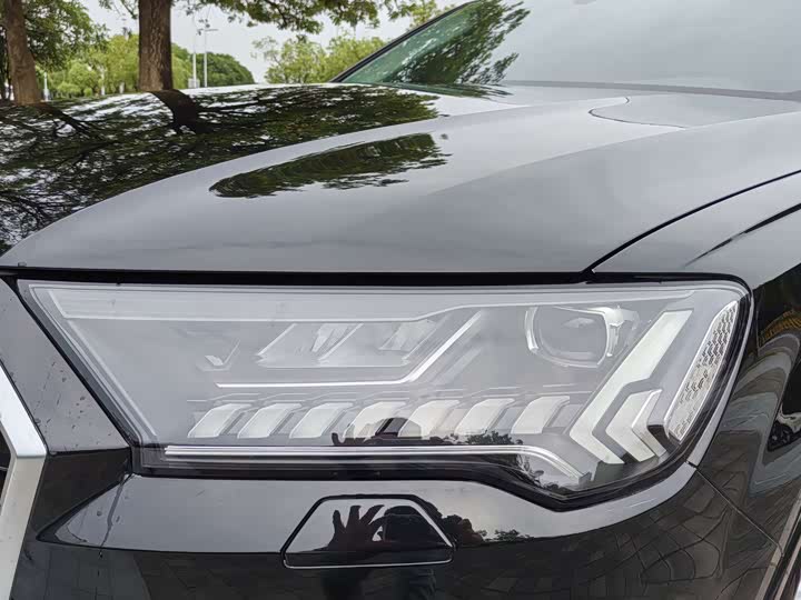 Audi Q7 2024 45 TFSI quattro S line Sport — фото 8