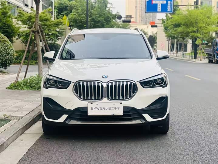 BMW X1 2022 s Drive 25 Li Leading — фото 4