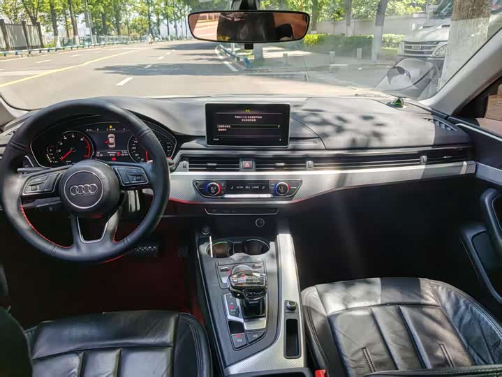 Audi A4L 2017 Plus 40 TFSI — фото 5