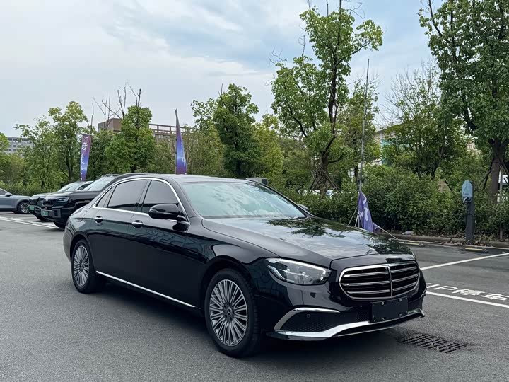 Mercedes-Benz E-Class E 300 L люкс — фото 3