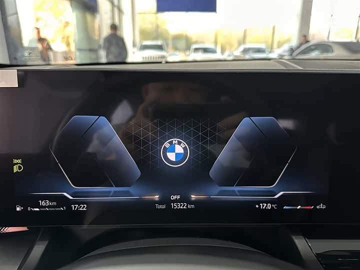 BMW 5-Series 2025 530 Li Leading M — фото 12