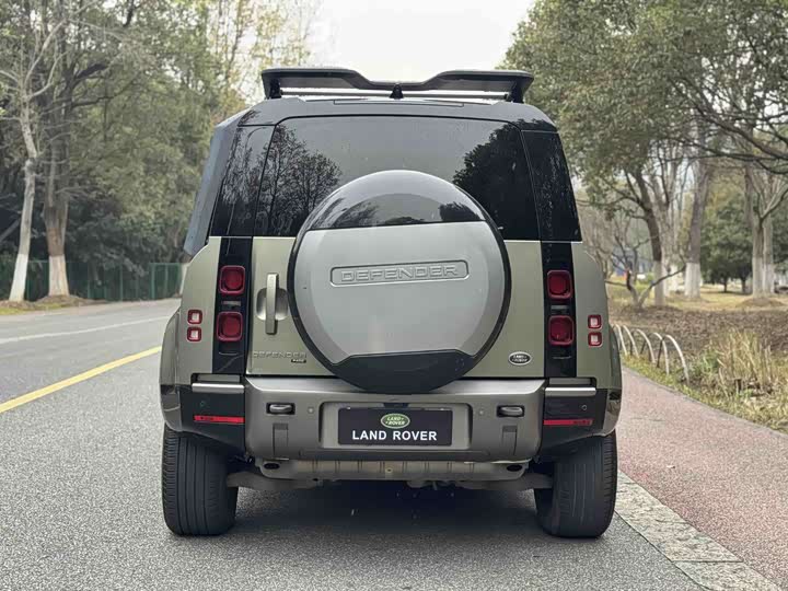 Land Rover Defender — фото 4