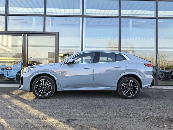 BMW X2 2024 s Drive 25i M — фото 3