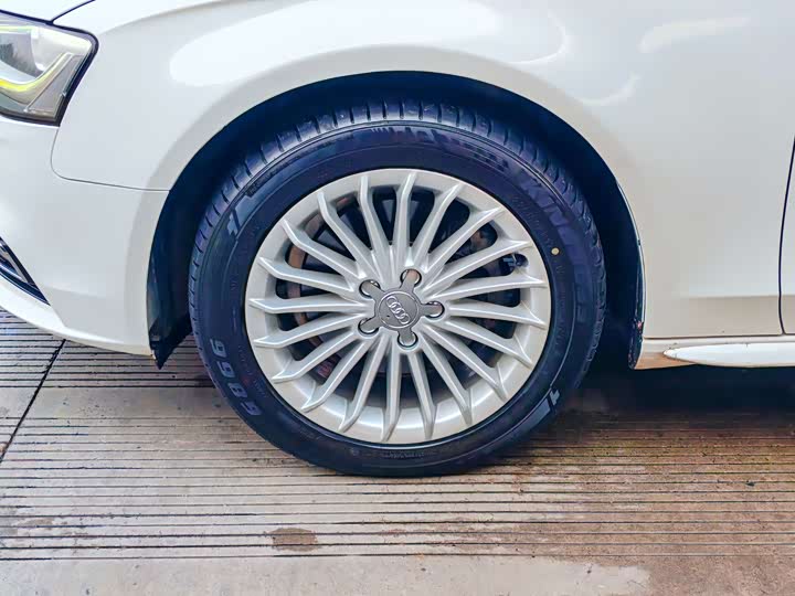 Audi A4L 2015 35 TFSI ATComfort — фото 10