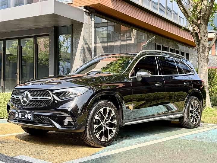Mercedes-Benz GLC 2023 GLC 260 L 4 MATIC Luxury 7 — фото 1