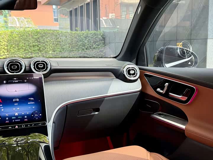 Mercedes-Benz GLC 2023 GLC 260 L 4 MATIC Luxury 7 — фото 6