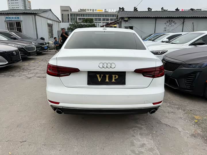 Audi A4L 2018 30 40 TFSI — фото 7