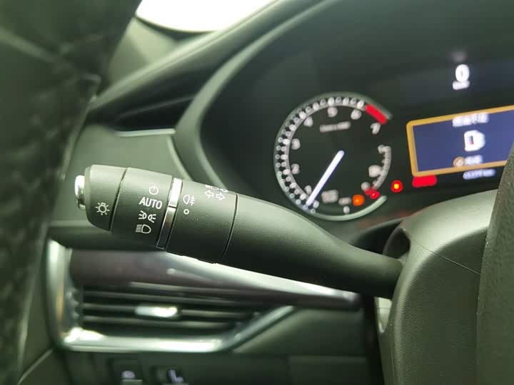 Cadillac XT 4 2020 28 T 2 WD — фото 21