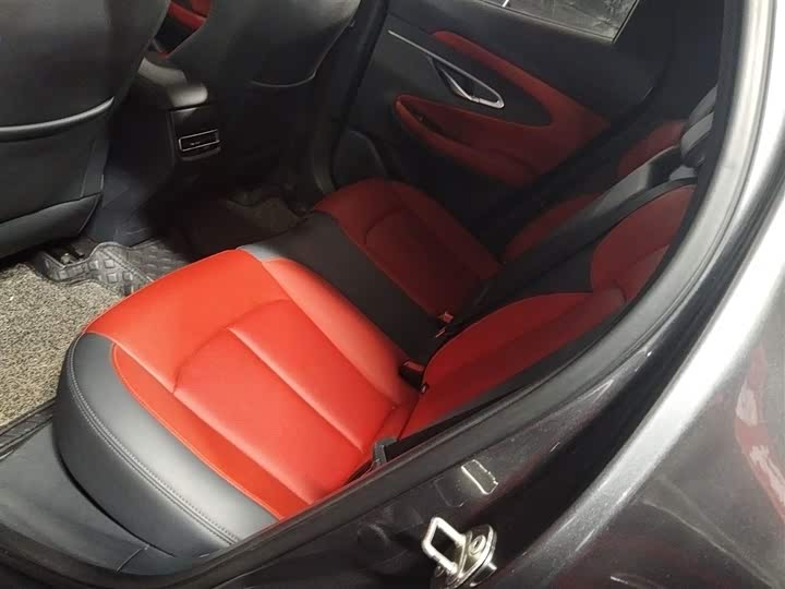 Changan UNI-T 2020 1.5 T Premium — фото 14