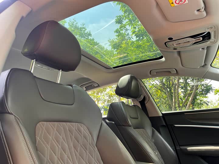 Audi A7L 2022 55 TFSI quattro S-line — фото 10