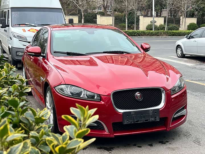 Jaguar XF 2015 XF 3.0 SC R-Sport — фото 4