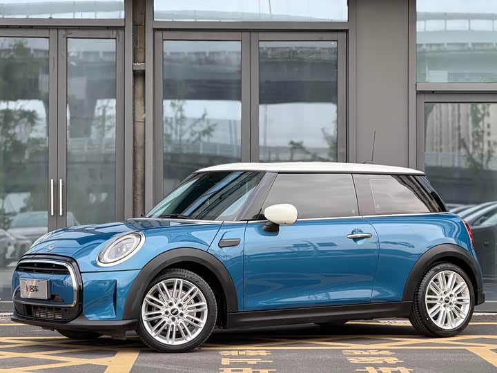 MINI Hatch — фото 1