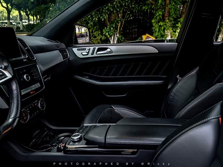Mercedes-Benz GLE 2018 AMG GLE 43 4 MATIC SUV — фото 7