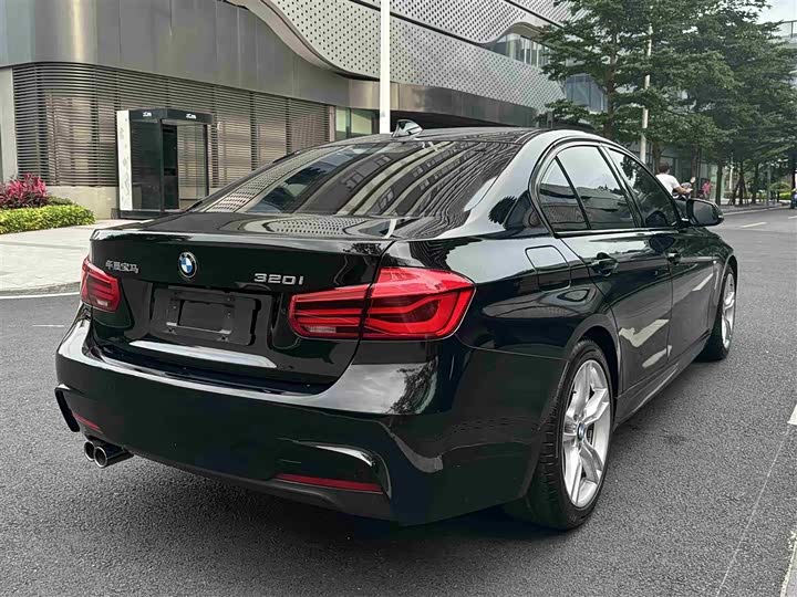 BMW 3-Series 2017 320i MSport — фото 7