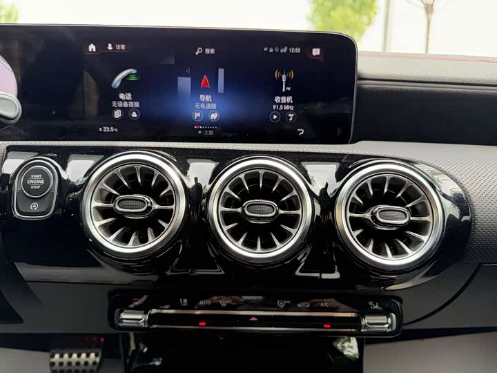 Mercedes-Benz CLA — фото 23