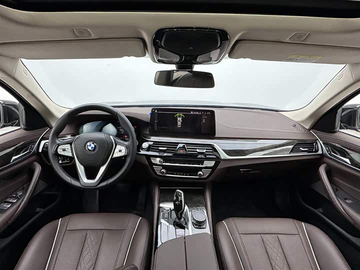 BMW 5-Series 2022 525 Li — фото 18