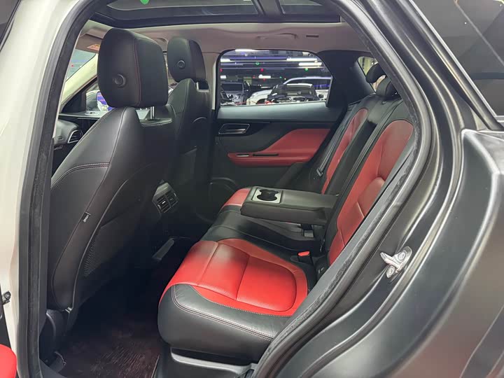 Jaguar F-PACE 2016 2.0 T 2 WDR-Sport — фото 44