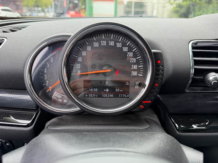 MINI Clubman — фото 15