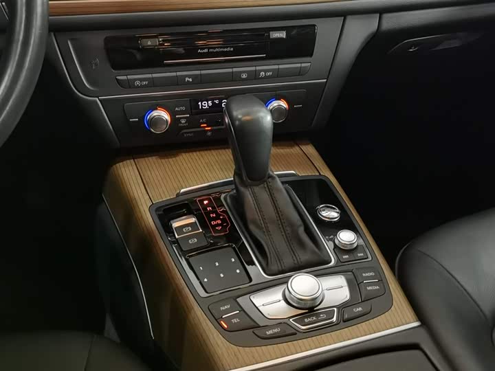 Audi A6L 2018 30 FSI — фото 13