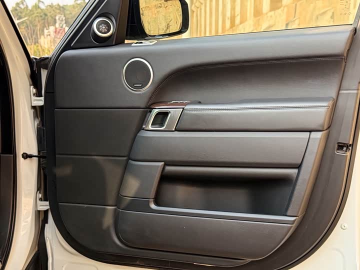 Land Rover Range Rover — фото 17