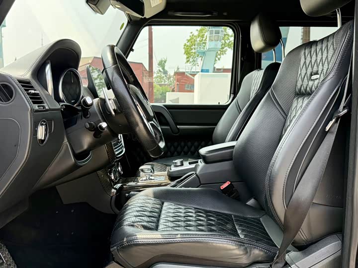 Mercedes-Benz G-Class 2018 AMG G 63 — фото 9