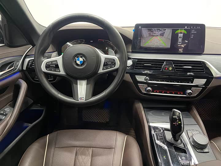 BMW 5-Series 2021 530 Li Leading M — фото 13