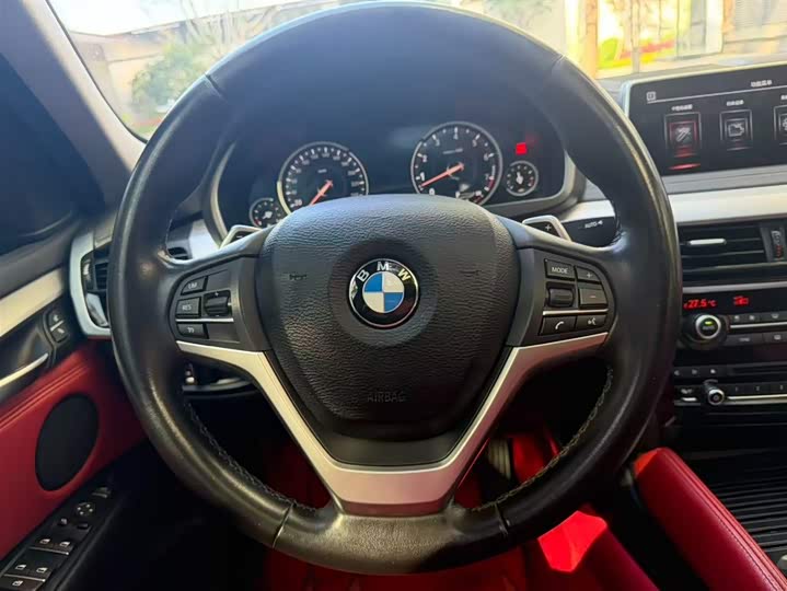 BMW X6 2018 x Drive 35i Leading — фото 15