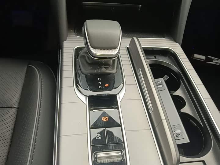 Hongqi HS7 PHEV 2024 2.0 T PHEV 4 WD 7 — фото 14