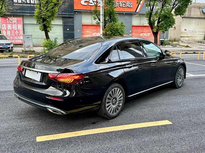 Mercedes-Benz E-Class 2019 E 300 L Luxury — фото 13