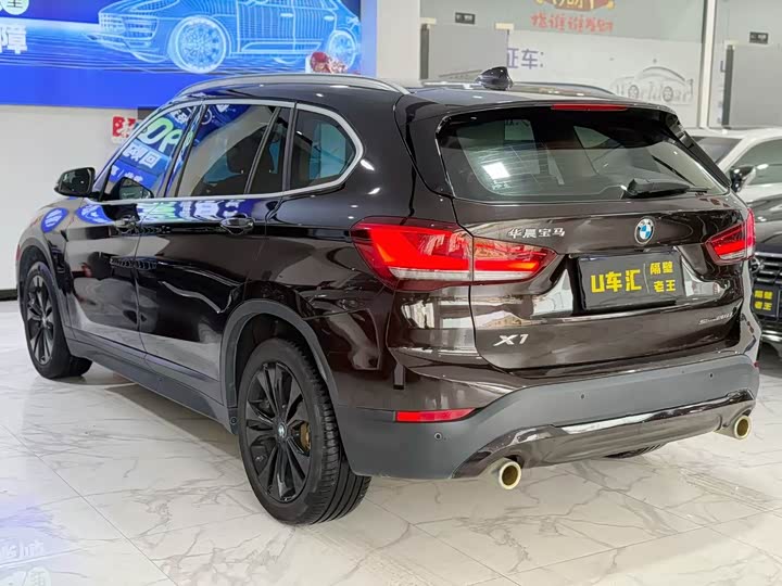 BMW X1 2021 s Drive 20 Li — фото 9