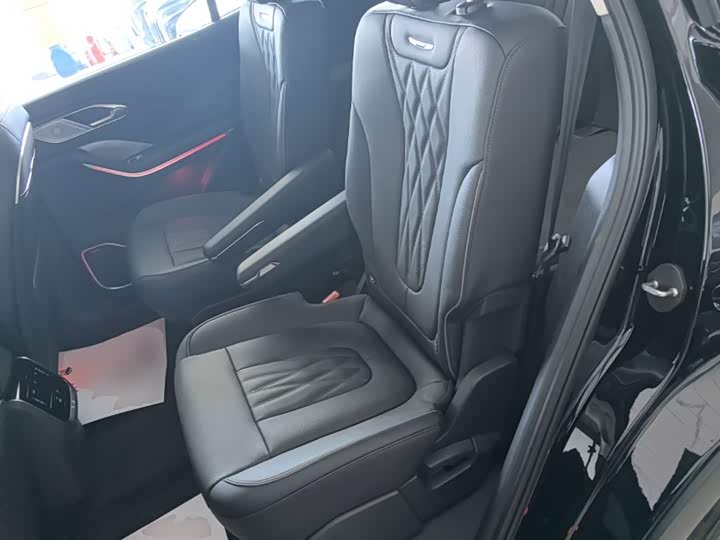 Hongqi HS7 PHEV 2024 2.0 T PHEV 4 WD 6 — фото 17
