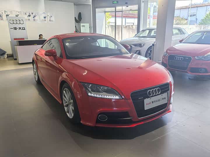 Audi TT 2013 TT Coupe 45 TFSI quattro — фото 2