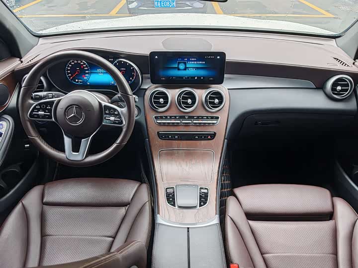 Mercedes-Benz GLC 2021 GLC 260 L 4 MATIC Luxury — фото 12