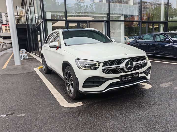 Mercedes-Benz GLC 2021 GLC 260 L 4 MATIC Luxury — фото 2