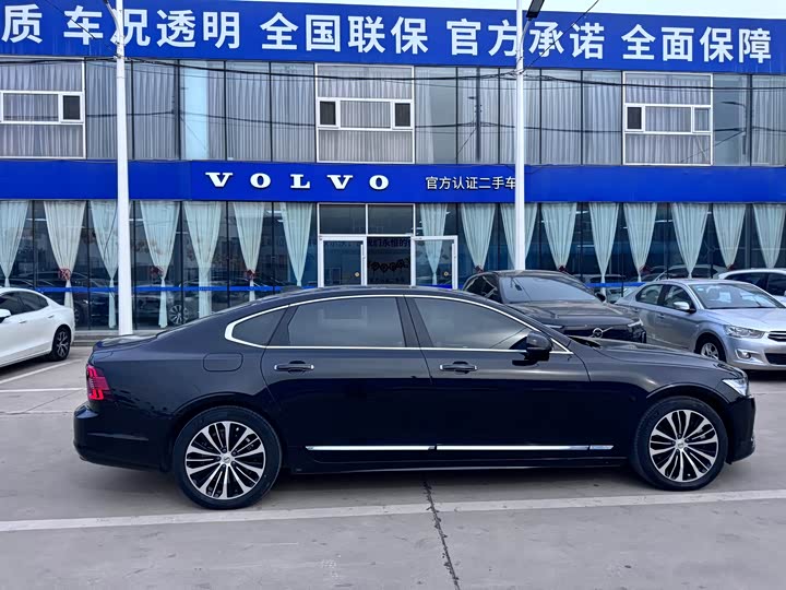 Volvo S90 Hybrid 2023 T 8 4 WD — фото 3