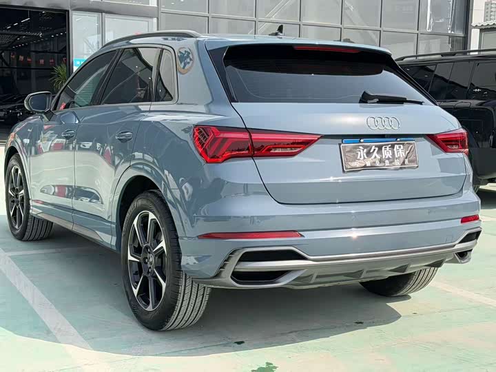 Audi Q3 2023 40 TFSI RS — фото 23