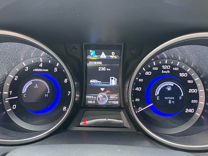 Changan CS75 2014 2.0 L MTLuxury V — фото 14