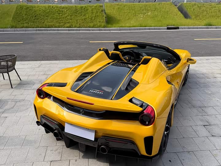Ferrari 488 2019 488 Pista Spider — фото 9