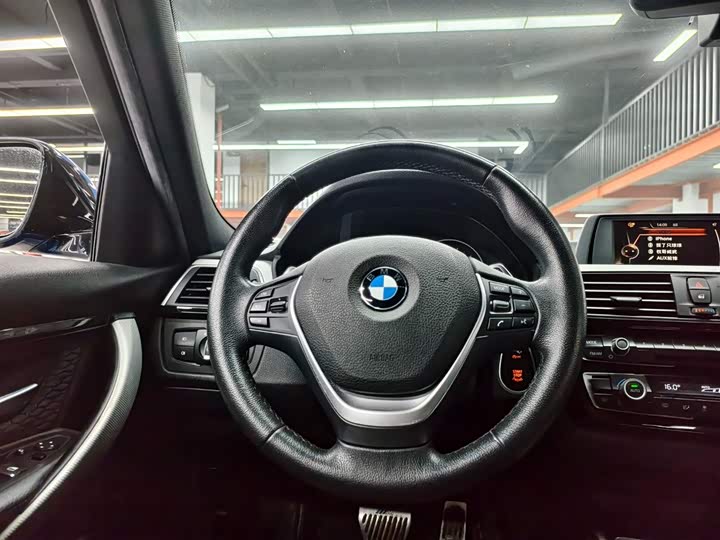 BMW 3 Series 320i M спорт — фото 8