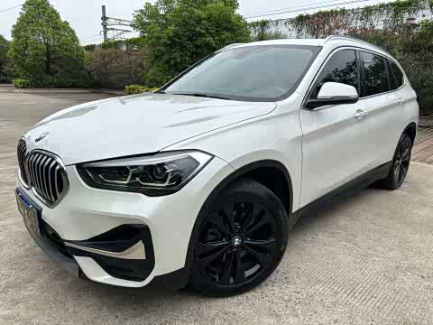 BMW X1 2021 s Drive 20 Li — фото 43