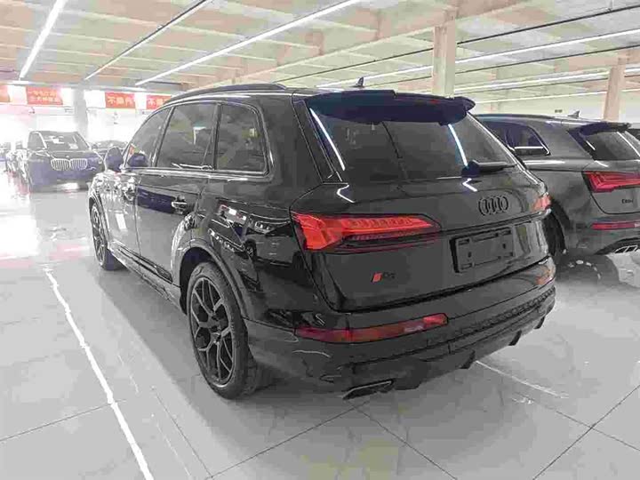 Audi Q7 2024 45 TFSI quattro S line — фото 5