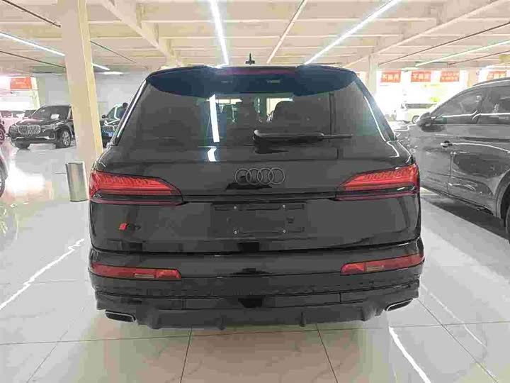 Audi Q7 2024 45 TFSI quattro S line — фото 6