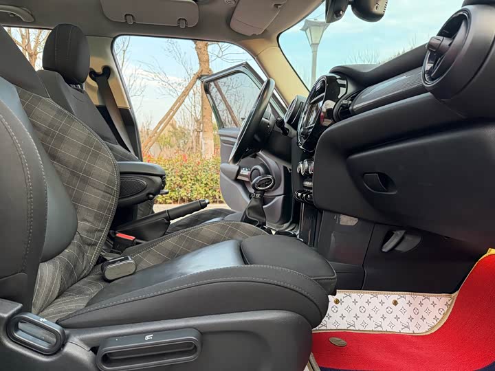 MINI Hatch — фото 10