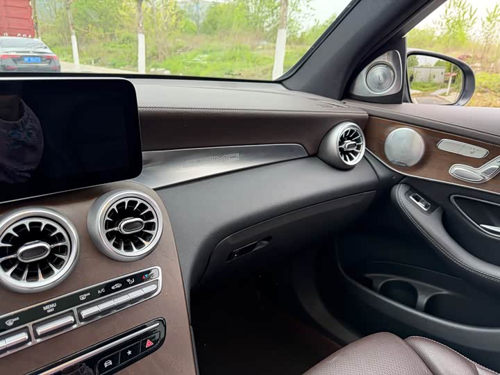 Mercedes-Benz GLC 2023 GLC 300 L 4 MATIC 5 — фото 7